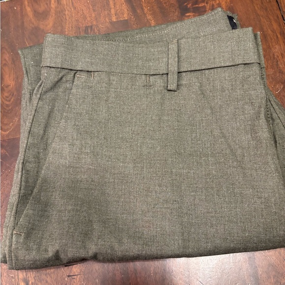 Banana Republic Men's Khaki Chinos